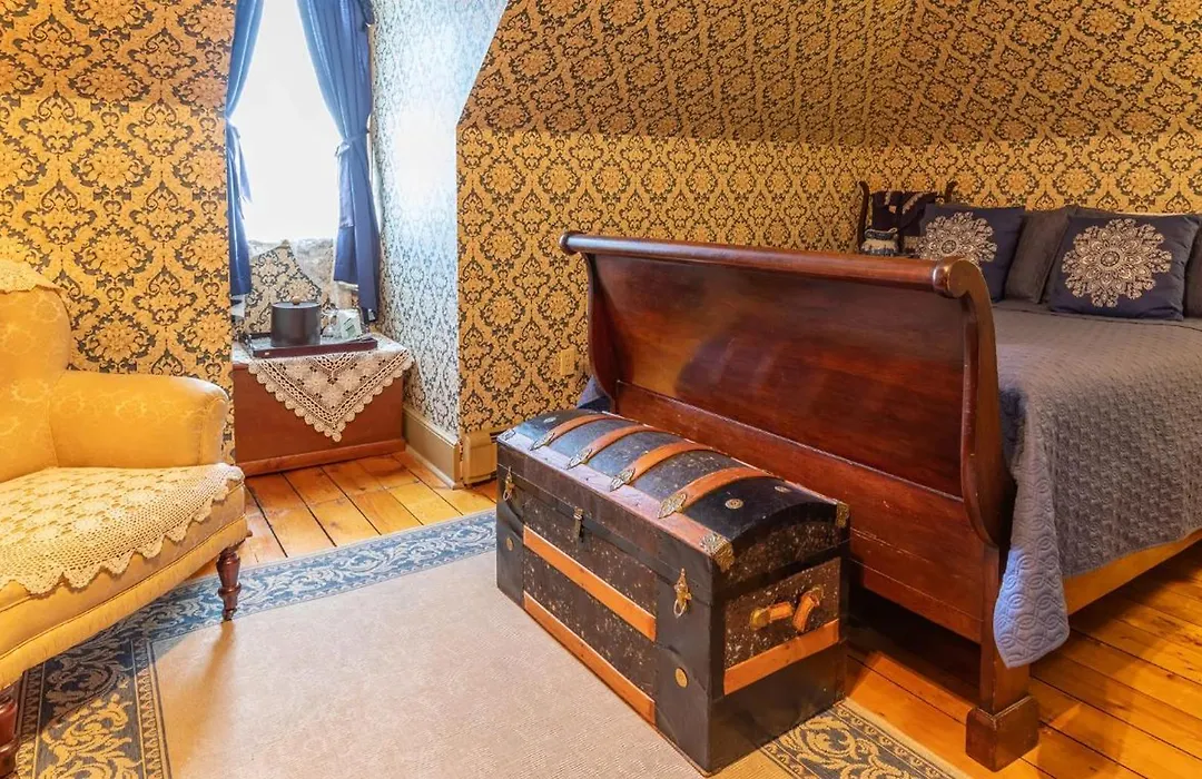 Fitzroy Hall-1