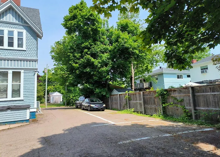 Andy'S Blue House Bed & Breakfast Charlottetown